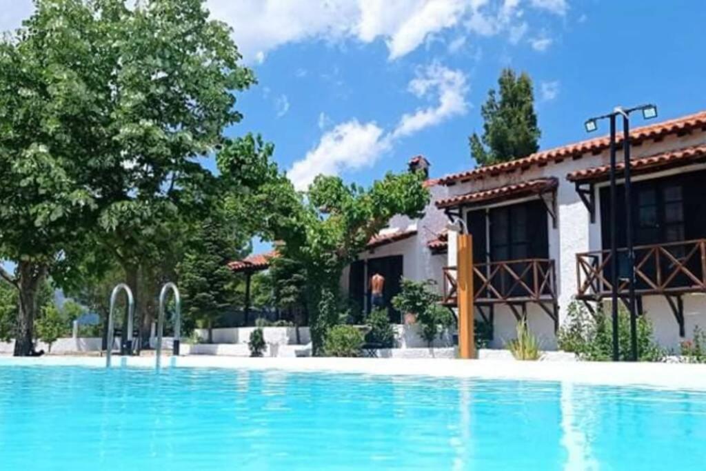 Willa Αρχοντικο Στουσ Προποδεσ Του Ορουσ Διρφυσ Loutsa  Zewnętrze zdjęcie