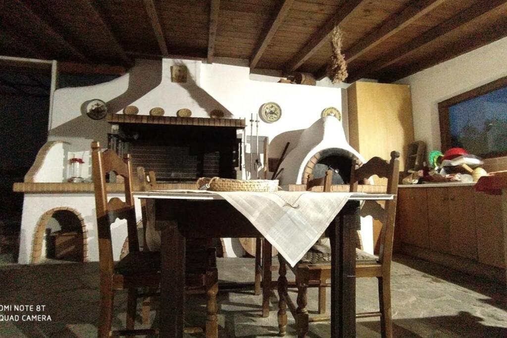 Willa Αρχοντικο Στουσ Προποδεσ Του Ορουσ Διρφυσ Loutsa  Zewnętrze zdjęcie